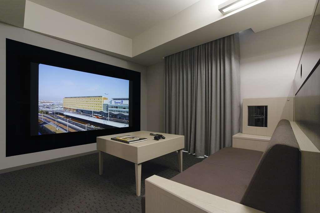 Haneda Excel Hotel Tokyu Haneda Airport Terminal 2 Токио Удобства фото